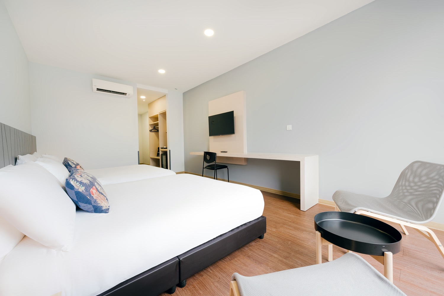 Family Room 3 Family Room 3