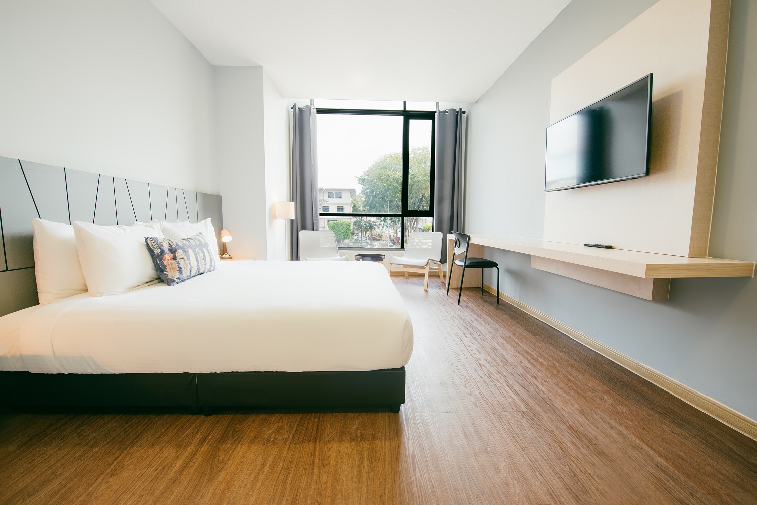 King Room with City View 1